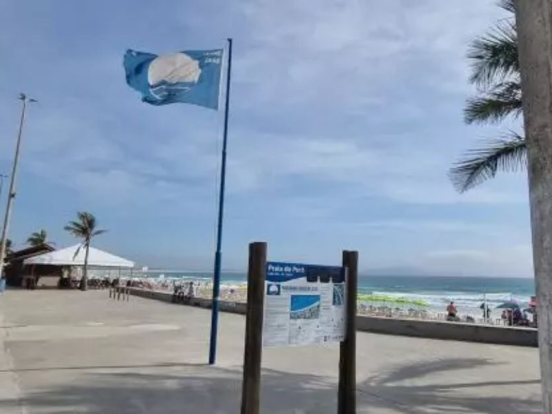 Autoridades justificam ausência da Bandeira Azul da Praia do Peró, em Cabo Frio, nesse Carnaval