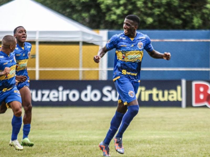 Times de Saquarema fazem clássico local valendo vaga na decisão da Taça Rio