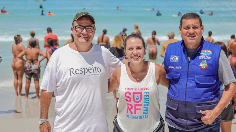 Transformação e autoestima para mulheres no Dia Internacional com surfe e cuidados de beleza em Cabo Frio