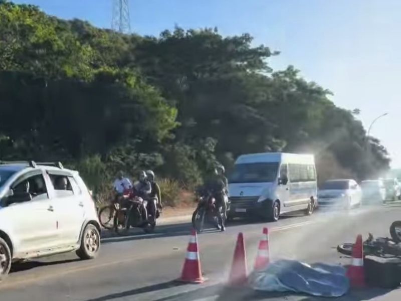 Batida violenta entre duas motos mata 2 jovens de Armação dos Búzios nessa quarta-feira, 5