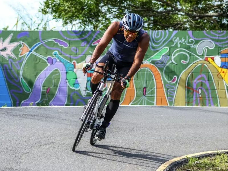 Búzios sediará etapa brasileira do circuito mundial de triathlon entre 1 e 5 de maio