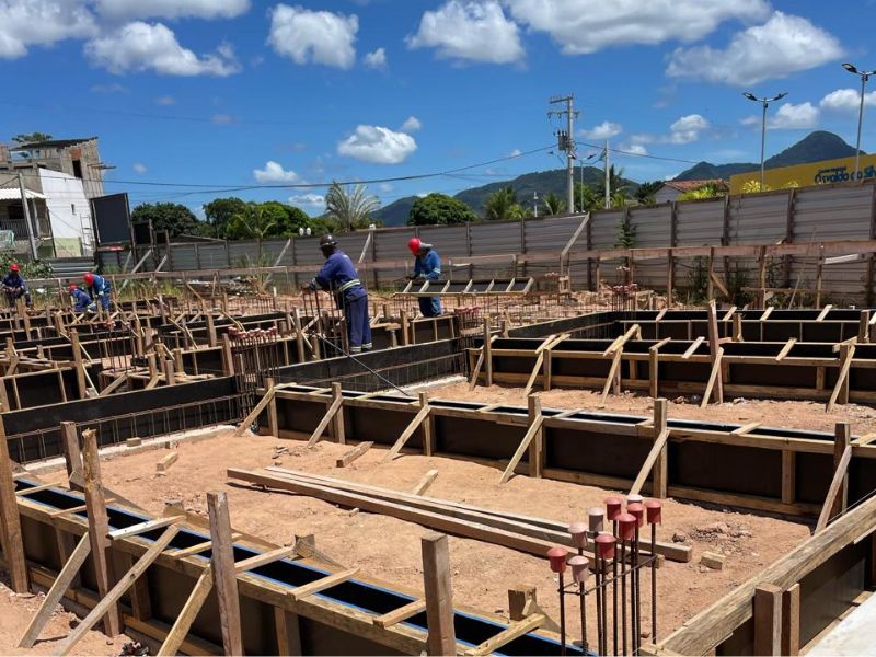 Saquarema segue trabalhando em obras de construção de unidades educacionais