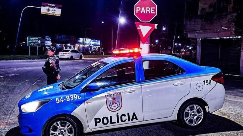 Polícia prende homem em situação de rua em Maricá que tinha mandado em aberto por homicídio