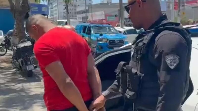 Polícia Civil de Cabo Frio prende homem procurado por assassinatos ligados ao tráfico em Aracaju, Sergipe