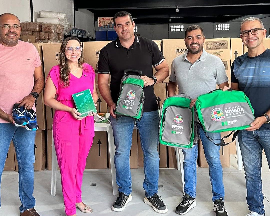 Prefeitura de Iguaba Grande inicia distribuição de materiais escolares