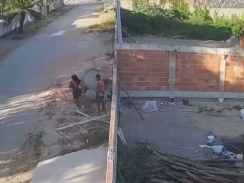 Câmeras de segurança flagram fuga de jovem após tentativa de estupro em Maricá