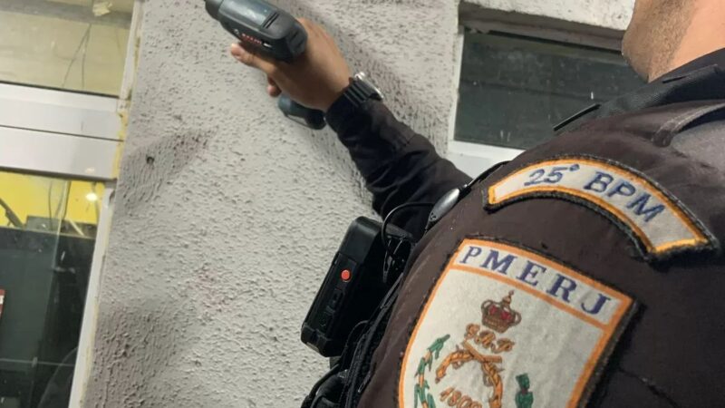 PM localiza e apreende câmeras instaladas em pontos estratégicos pelo crime em Cabo Frio