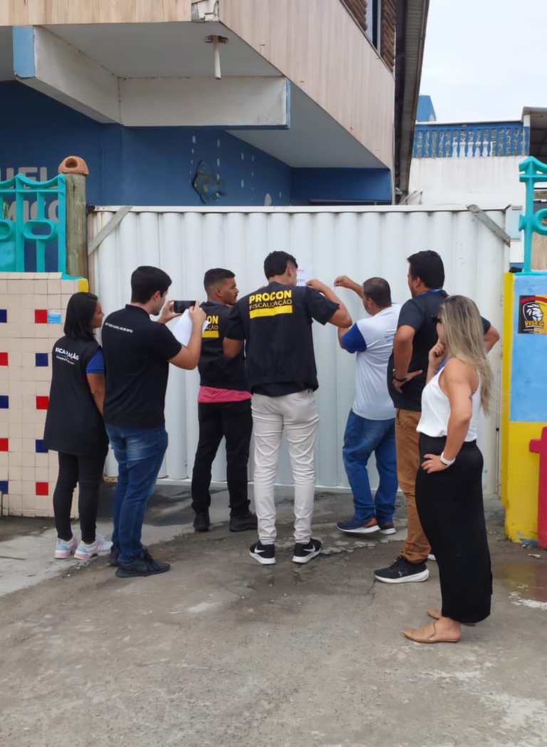 Procon de Arraial do Cabo interdita pousada na Praia do Pontal por irregularidades