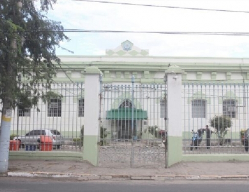 Autoridades estão investigando a morte de uma mulher no presídio de Campos