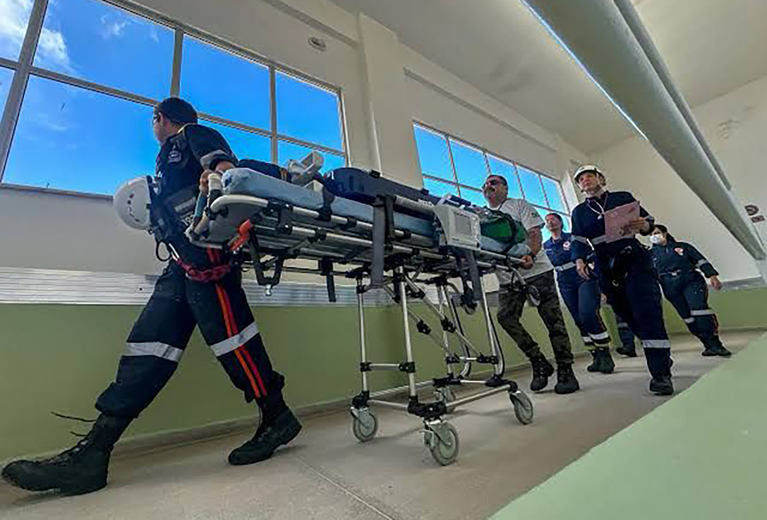 Com risco de morte, bebê é levado de Cabo Frio a Niterói de helicóptero para hospital especializado