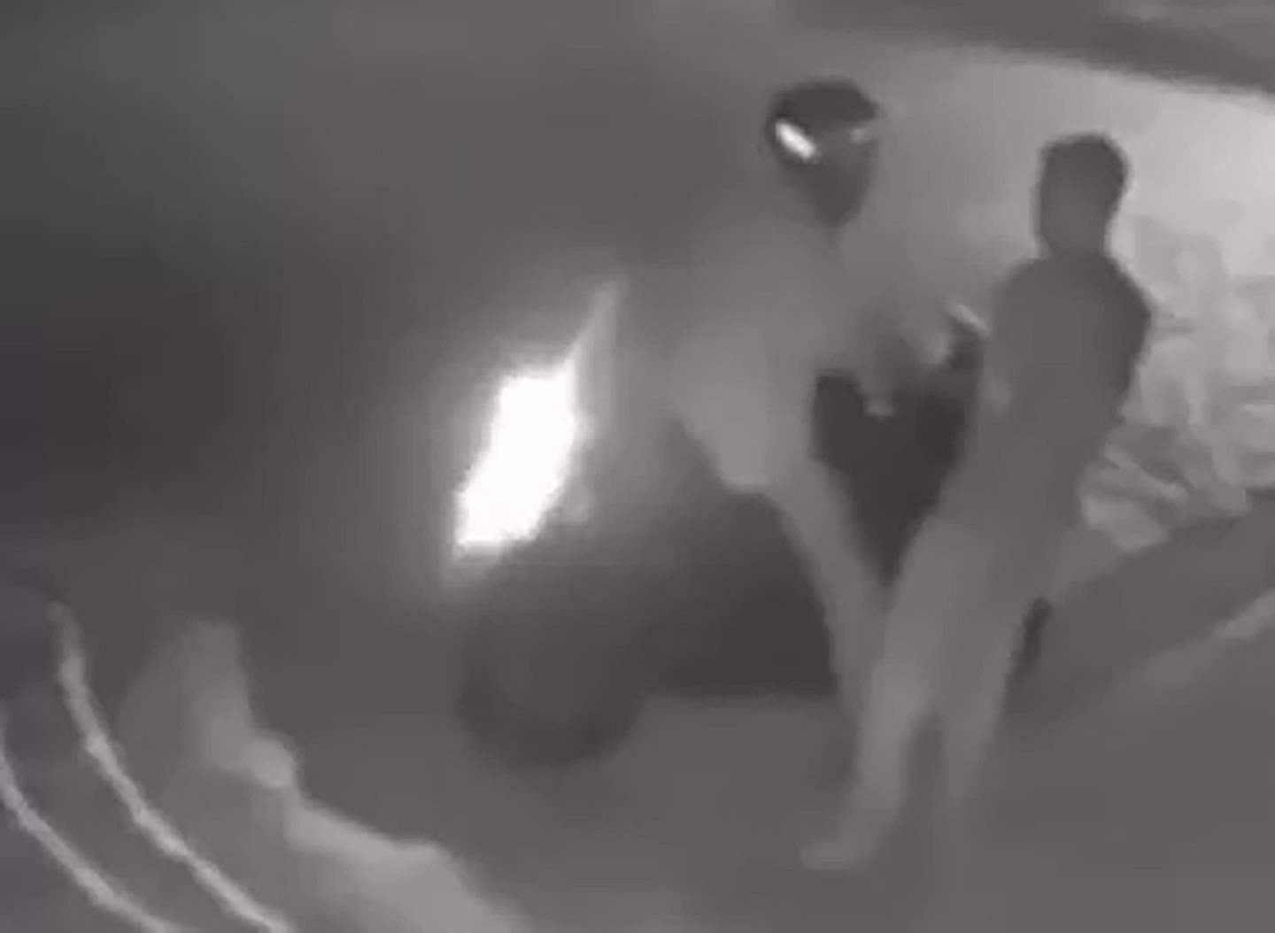 Homens trocam tiros e morrem no local; crime pode ter relação com o tráfico em Búzios