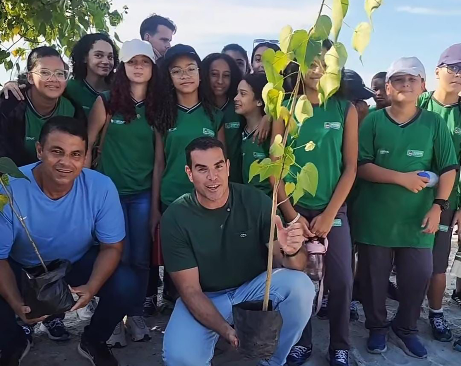 Iguaba Grande lança projeto de plantio de 2.200 árvores na orla