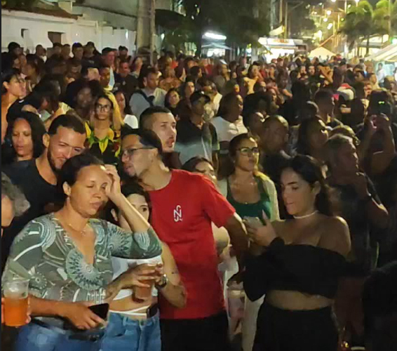Feira do Xaréu e eventos esportivos agitam programação de abril em Arraial