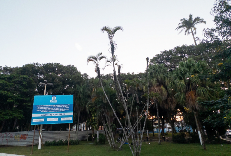 Praça Veríssimo de Mello passa por revitalização em Macaé