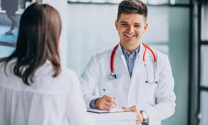 Em Macaé, inscrições para processo seletivo de profissionais da saúde terão início nesta terça (8)