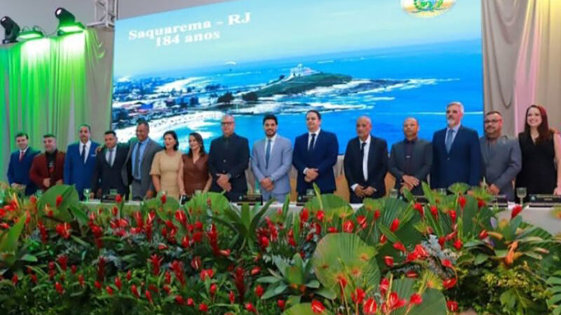 Prefeita de Saquarema prestigia sessão solene da Câmara e desfile cívico no Centro pelo aniversário da cidade