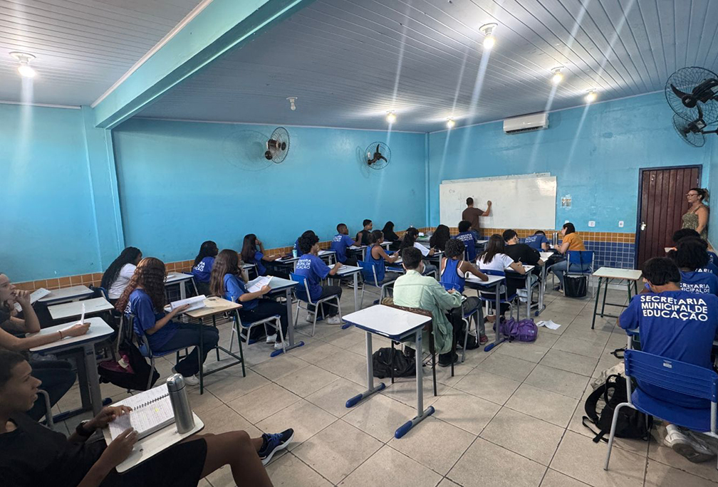 Cabo Frio investe na qualidade do ensino com foco no SAEB 2025