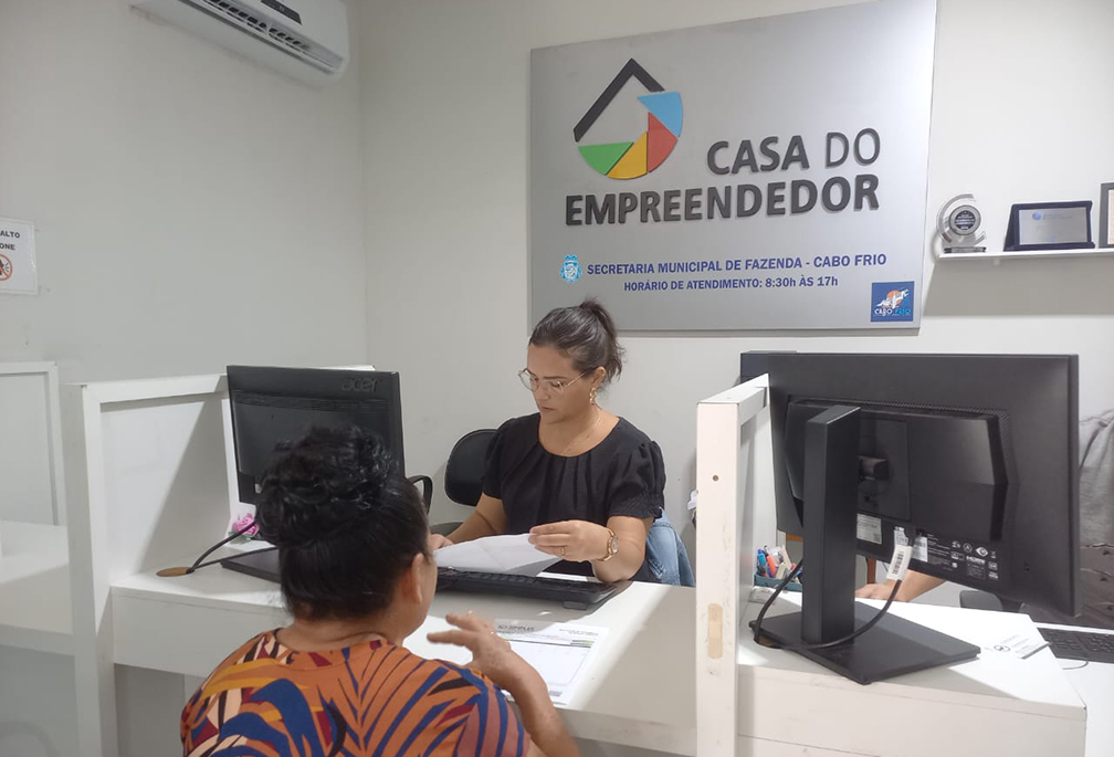 Casa do Empreendedor orienta MEIs de Cabo Frio sobre envio da DASN 2025
