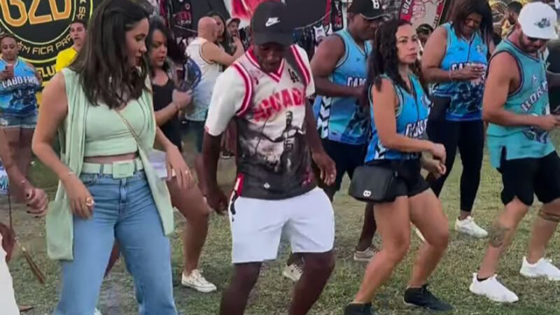 Em baile em São Gonçalo, vice-prefeita de Araruama ganha título de madrinha do Funk da Antiga