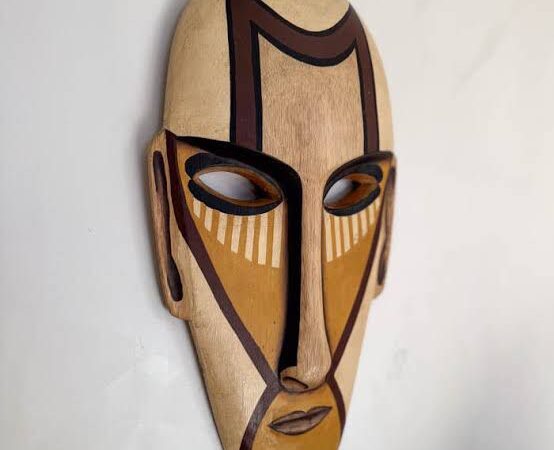 Cabo Frio: Charitas sedia a exposição “Raízes de África”, da artista Norma Gomes