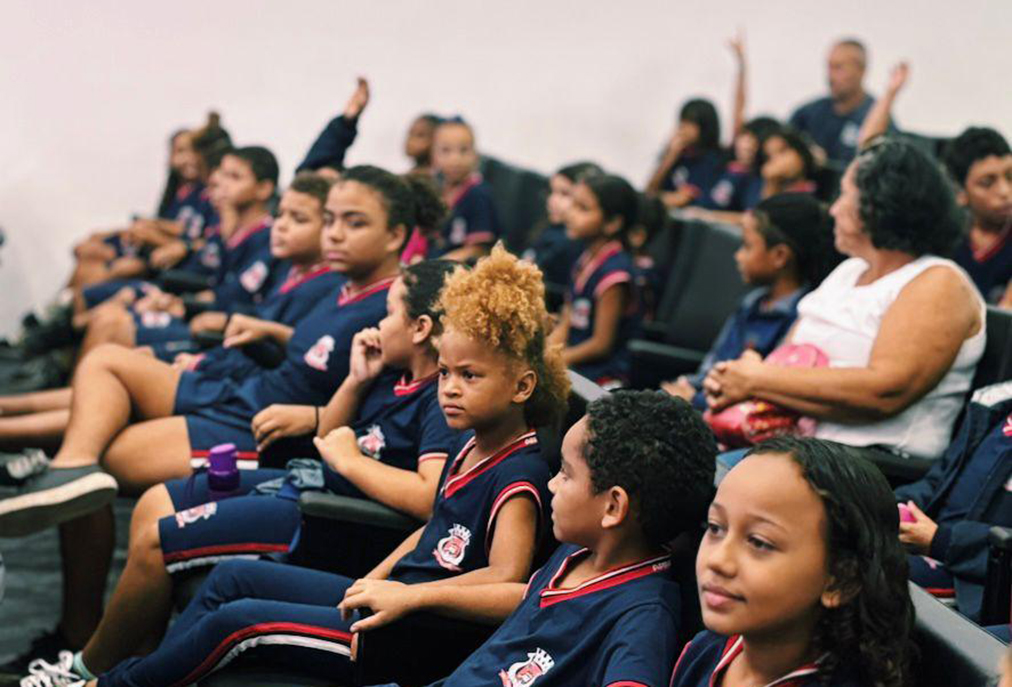 Arraial celebra 40 anos com música, dança e literatura no festival Marearte