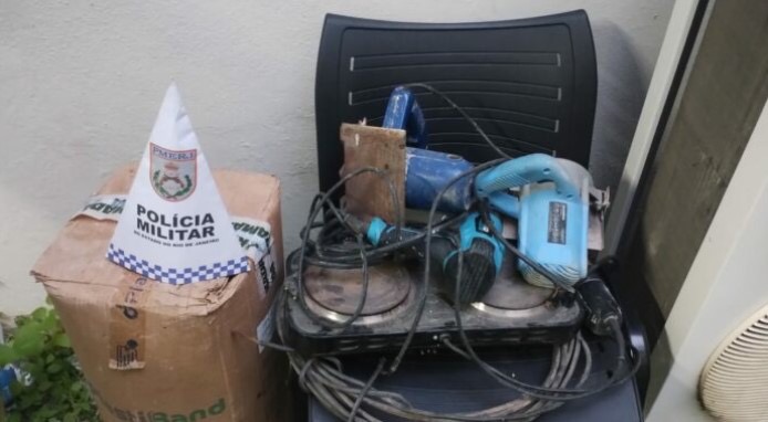 Polícia prende homem por roubo de materiais de construção em Campos