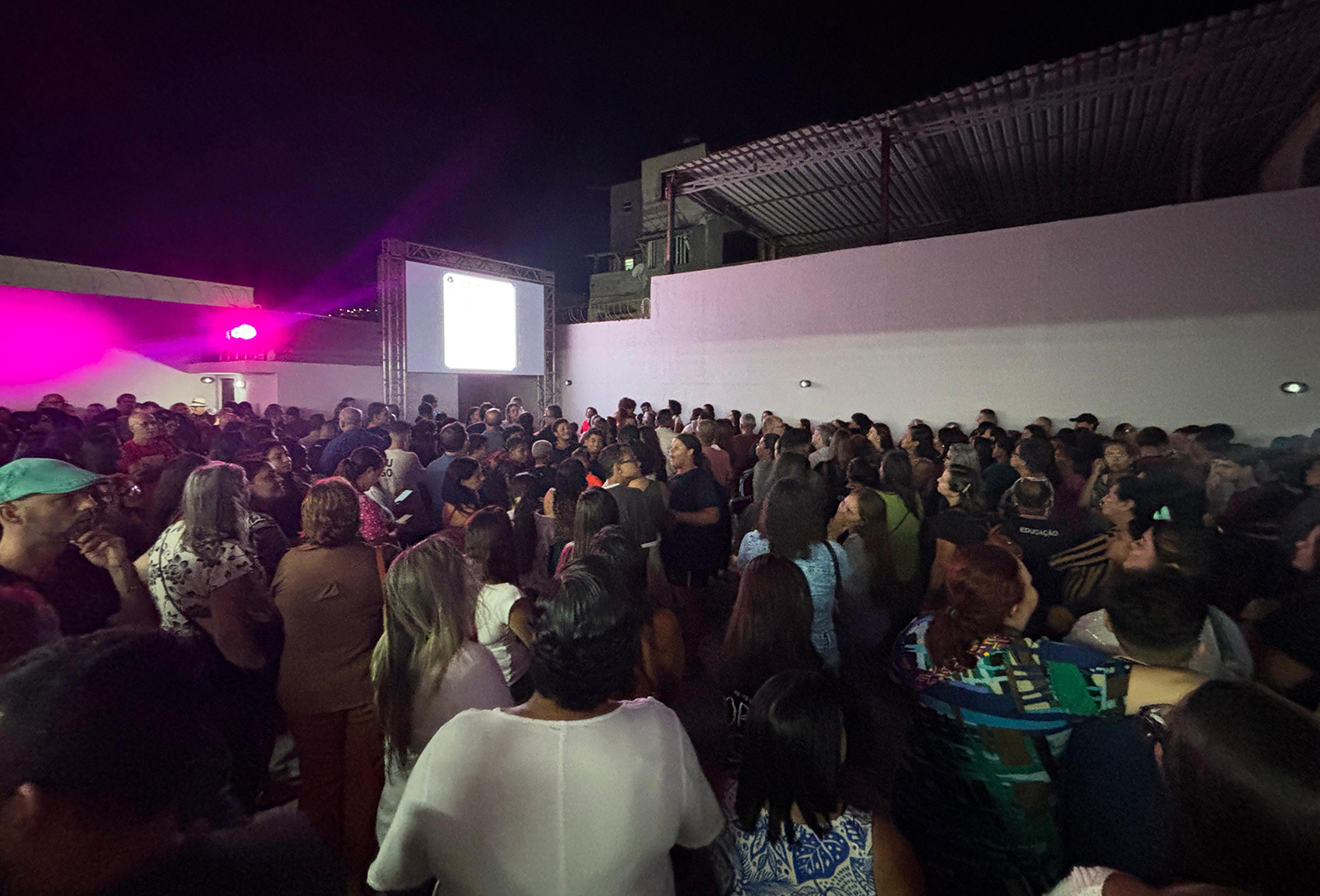 Educação com estrutura em novo colégio municipal que transforma cenário escolar em Arraial do Cabo