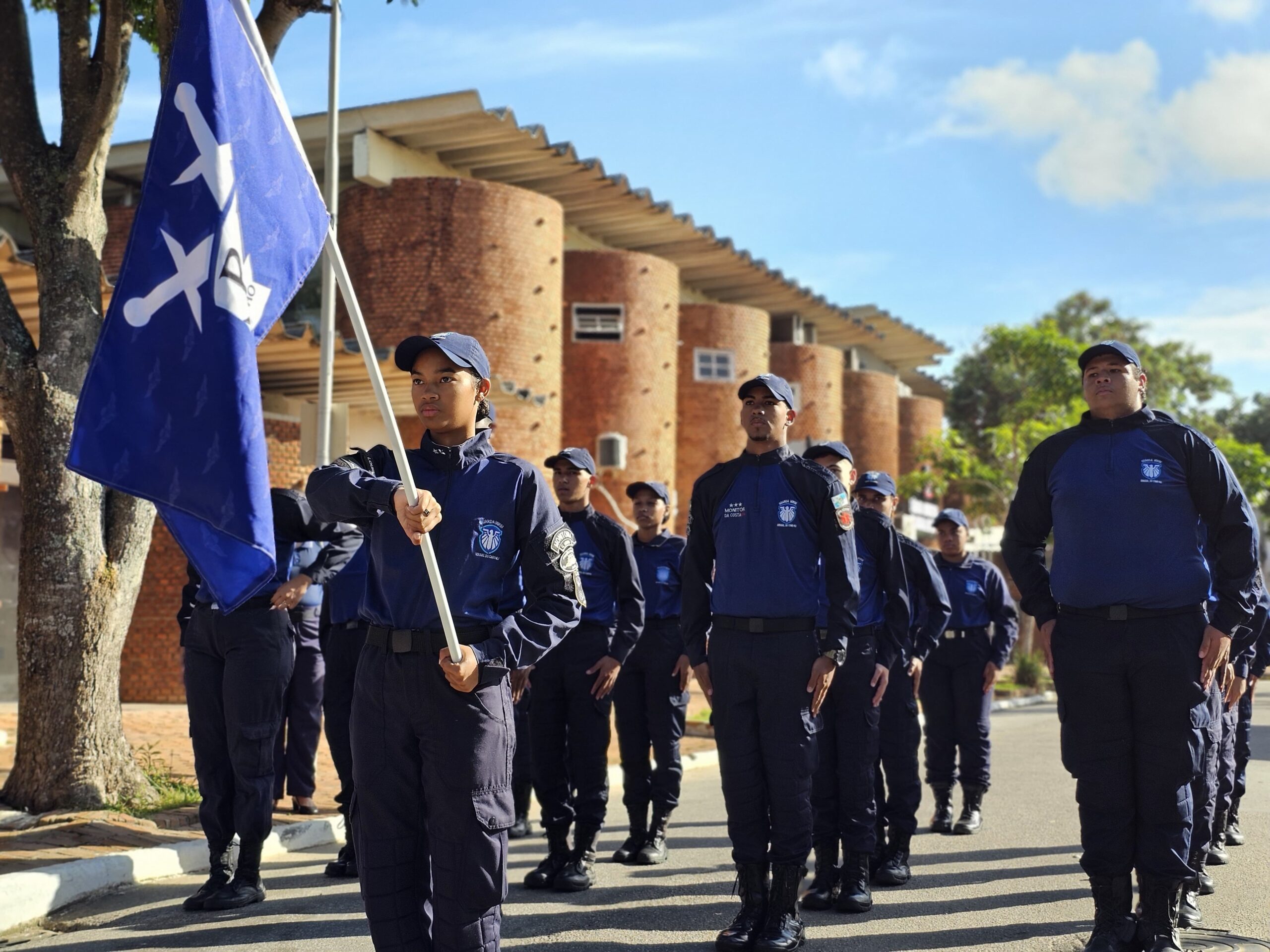 Banda Furiosa, cerimônia cívica e fé marcaram o início das celebrações de aniversário de Arraial do Cabo