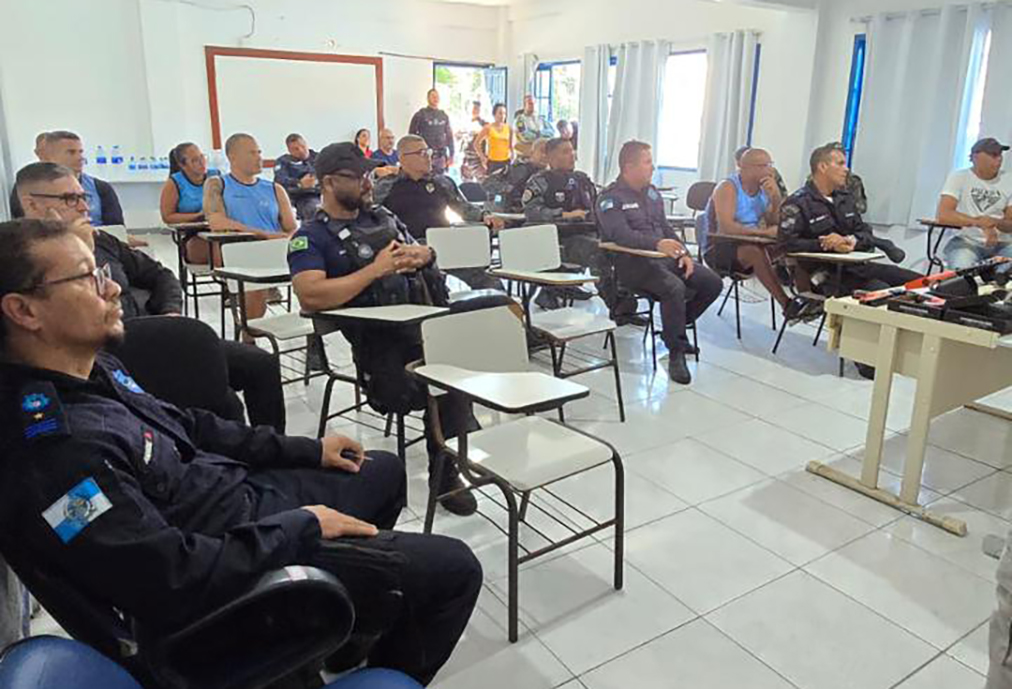 Treinamento com armamentos não letais marca avanço na qualificação da Guarda Civil de Cabo Frio
