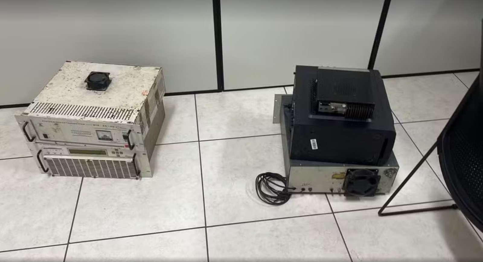 Rádio ilegal é encerrada em Campos após causar interferência aérea