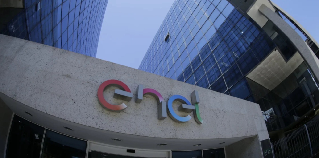 Enel é obrigada pela Justiça a regularizar energia em duas cidades do Norte Fluminense