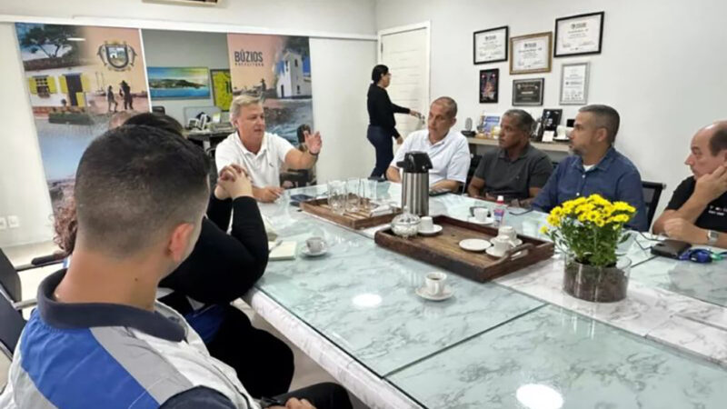 Búzios faz reunião com representantes do Estado para implantar Segurança Presença na cidade