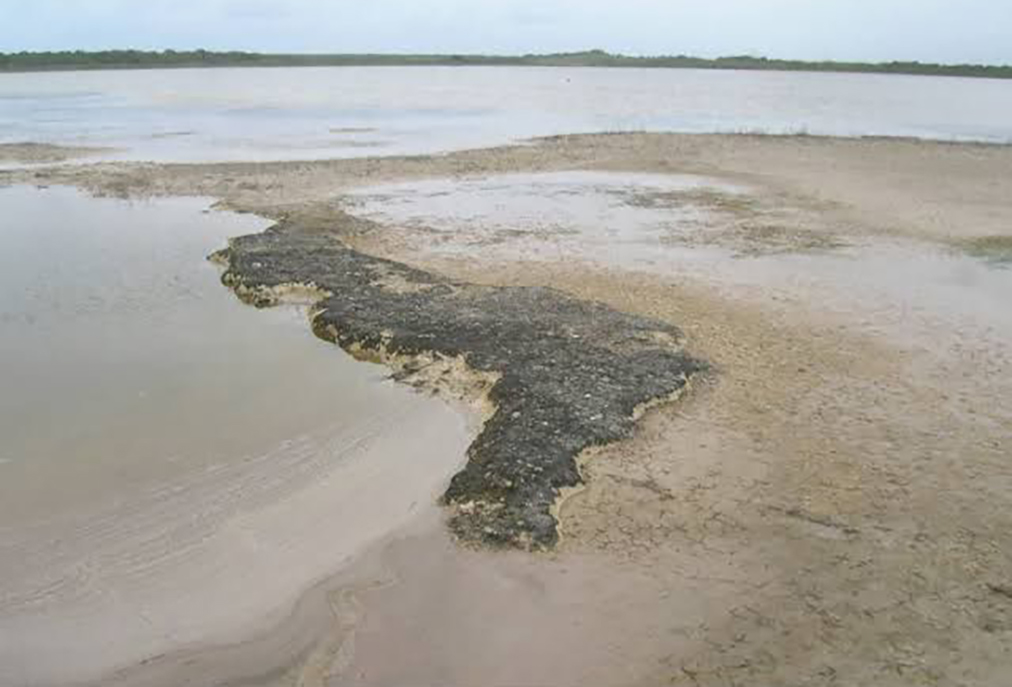 Cabo Frio enfrenta impasse na remoção de lodo e espera posicionamento do Inea