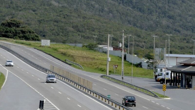 Feriado prolongado e eventos fazem CCR ViaLagos realizar operação de segurança na RJ-124