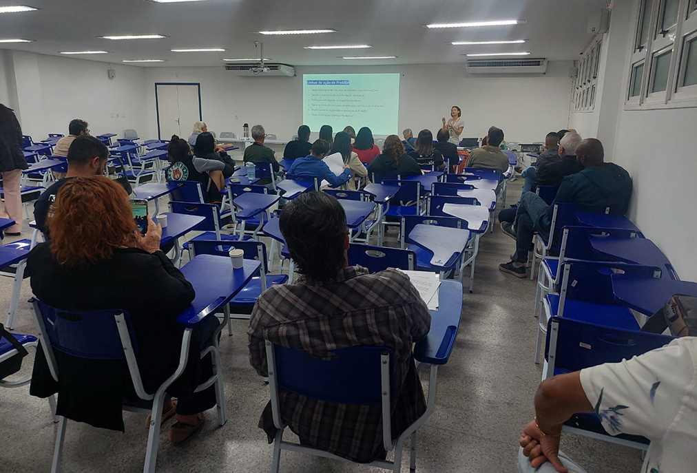 População contribui para definir diretrizes da educação ambiental em Cabo Frio