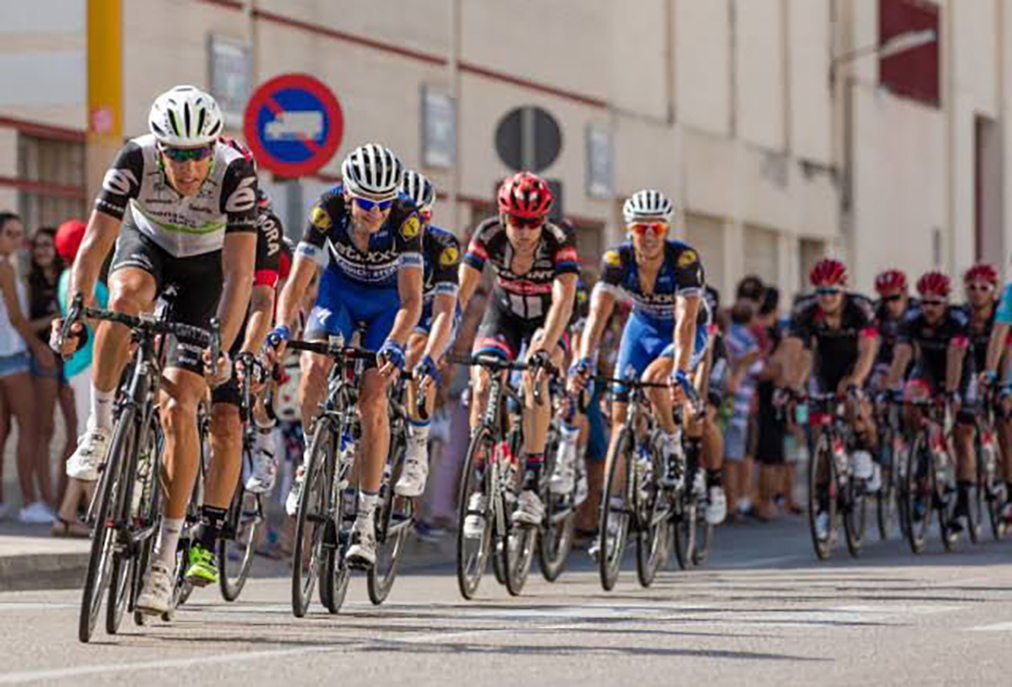 Com provas de natação, ciclismo e corrida, Cabo Frio sedia edição movimentada da Copa Tri RJ