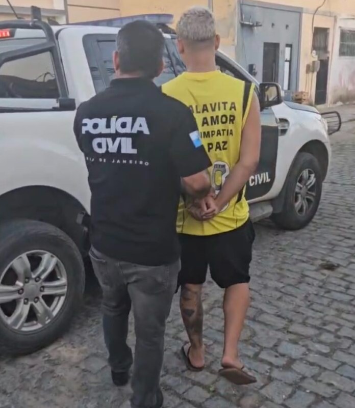 Influenciador digital é alvo de prisão por extorsão em Campos