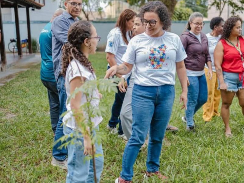 Silva Jardim inicia programação da Semana do Meio Ambiente com plantio de mudas e roda de conversa