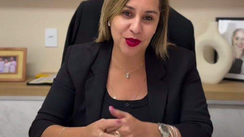 Prefeita de Araruama anuncia projeto para resolver problema salarial dos professores