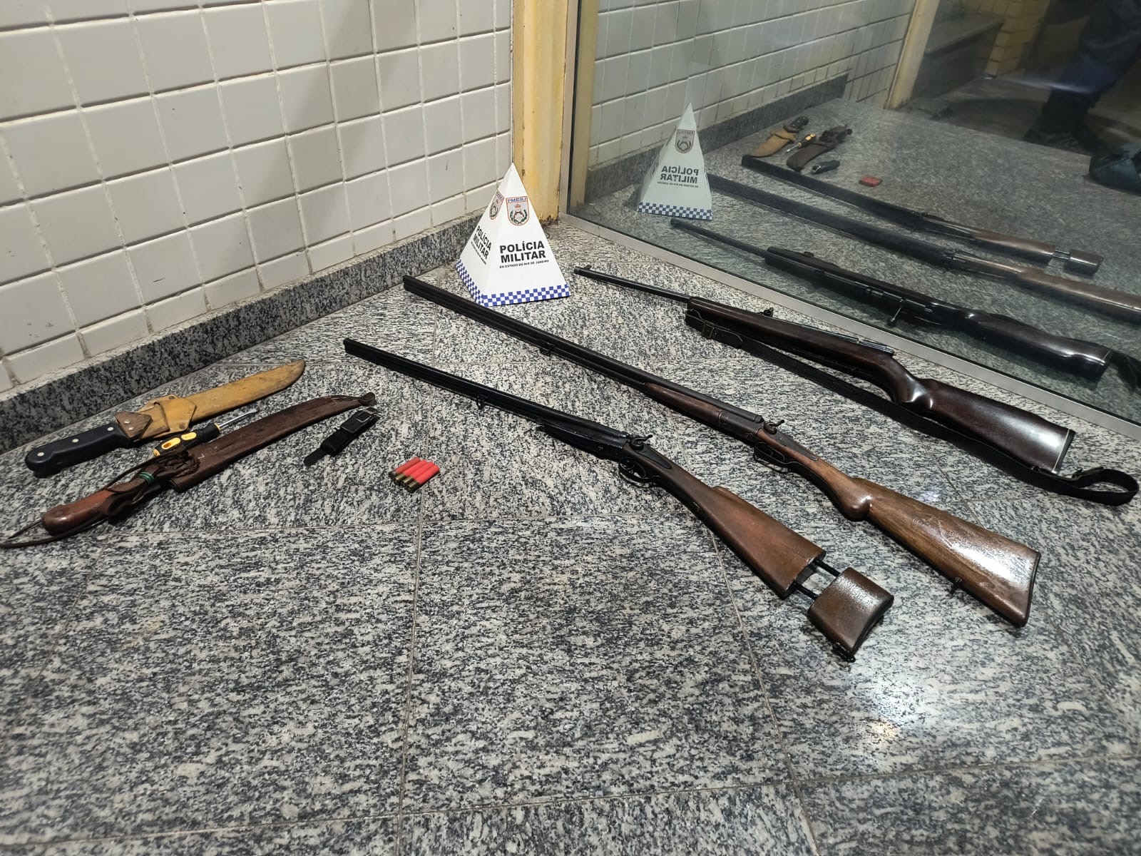 Ação do 32º BPM prende agressor que ameaçou de morte criança de 8 anos em Rio das Ostras