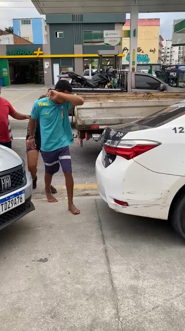 Ação policial resulta na prisão de casal envolvido com drogas em Macaé