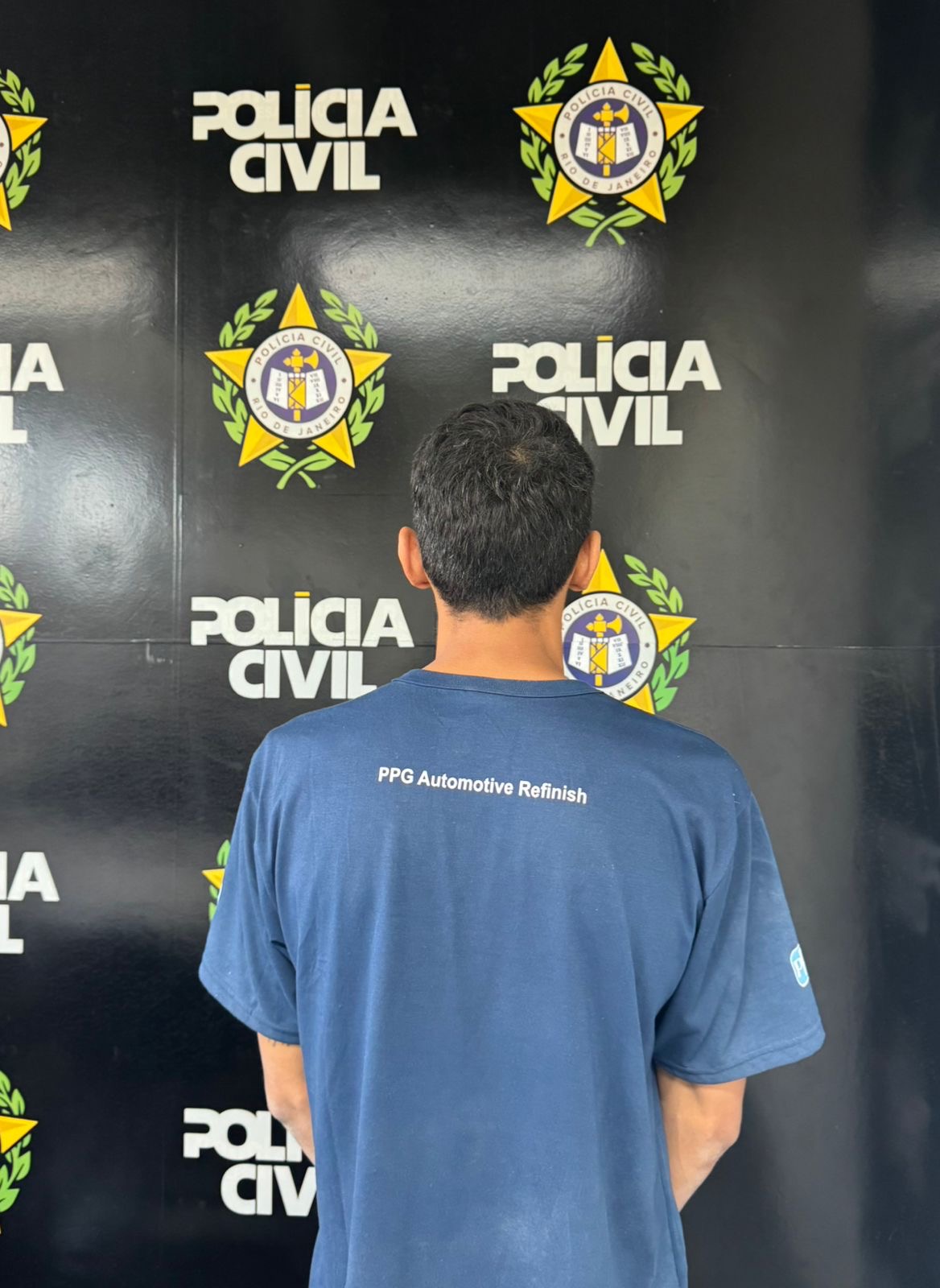 Suspeito com mandado de prisão em aberto por MG é preso em Macaé