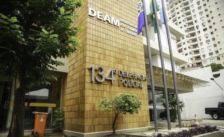 Arma ilegal leva à prisão de homem em Campos