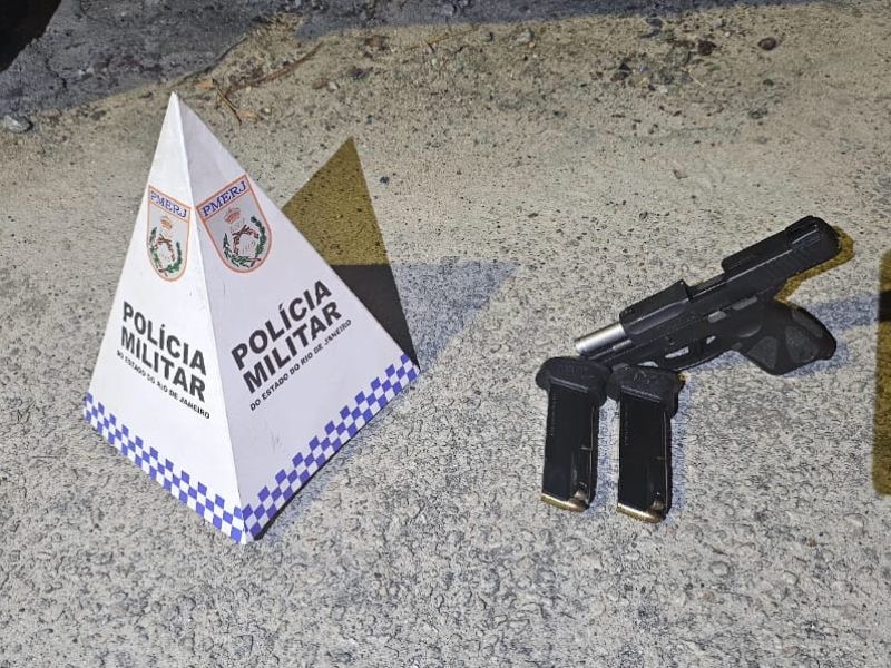 Polícia prende ladrão de botijão de gás e cofre com pistola e munições em Casimiro de Abreu