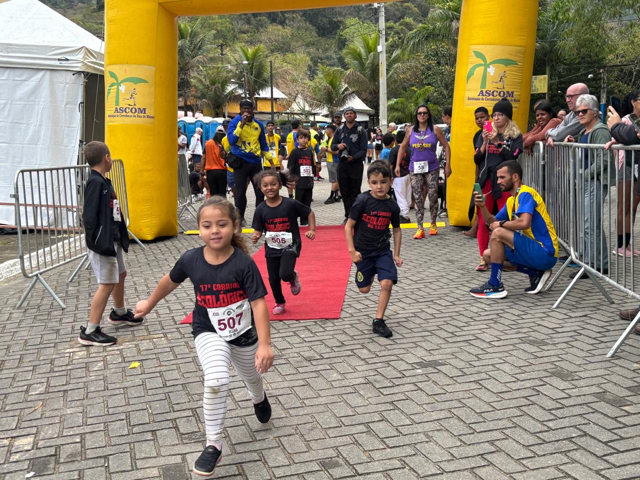 Corrida Ecológica do Sana atrai mais de 300 atletas e movimenta a serra macaense