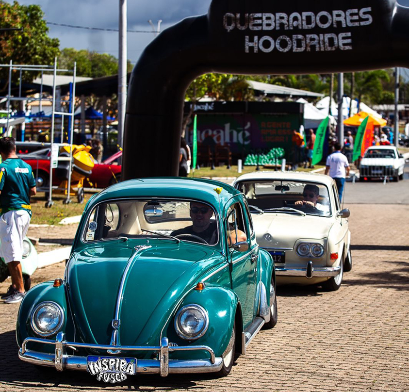 Clássicos sobre rodas e identidade local marcam encontro histórico em Macaé