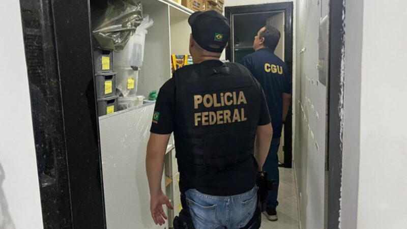 Polícia Federal cumpre mandados de busca e apreensão em Saquarema e mais 6 cidades do Estado