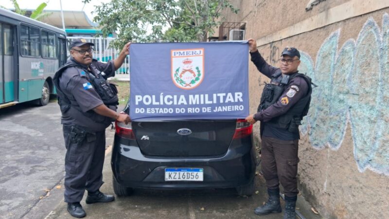 Policiais do 32º BPM recuperaram carro abandonado em Macaé