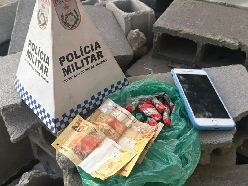 Jovem de 19 anos é preso em Rio das Ostras quando fazia entrega de drogas