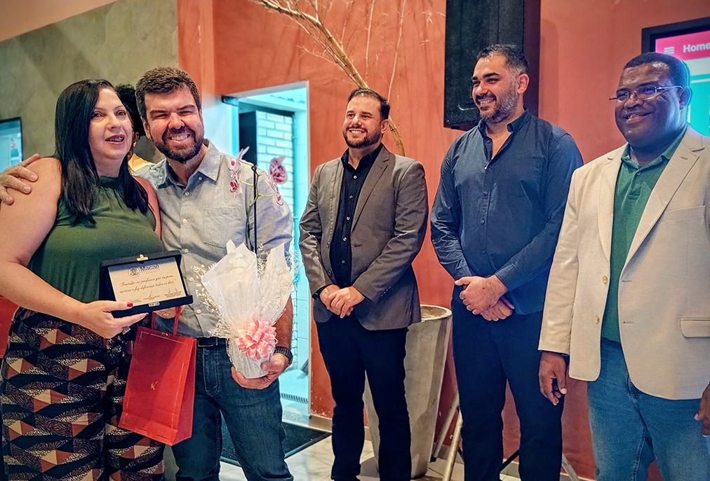 Macaé realiza cerimônia de valorização para profissionais da educação